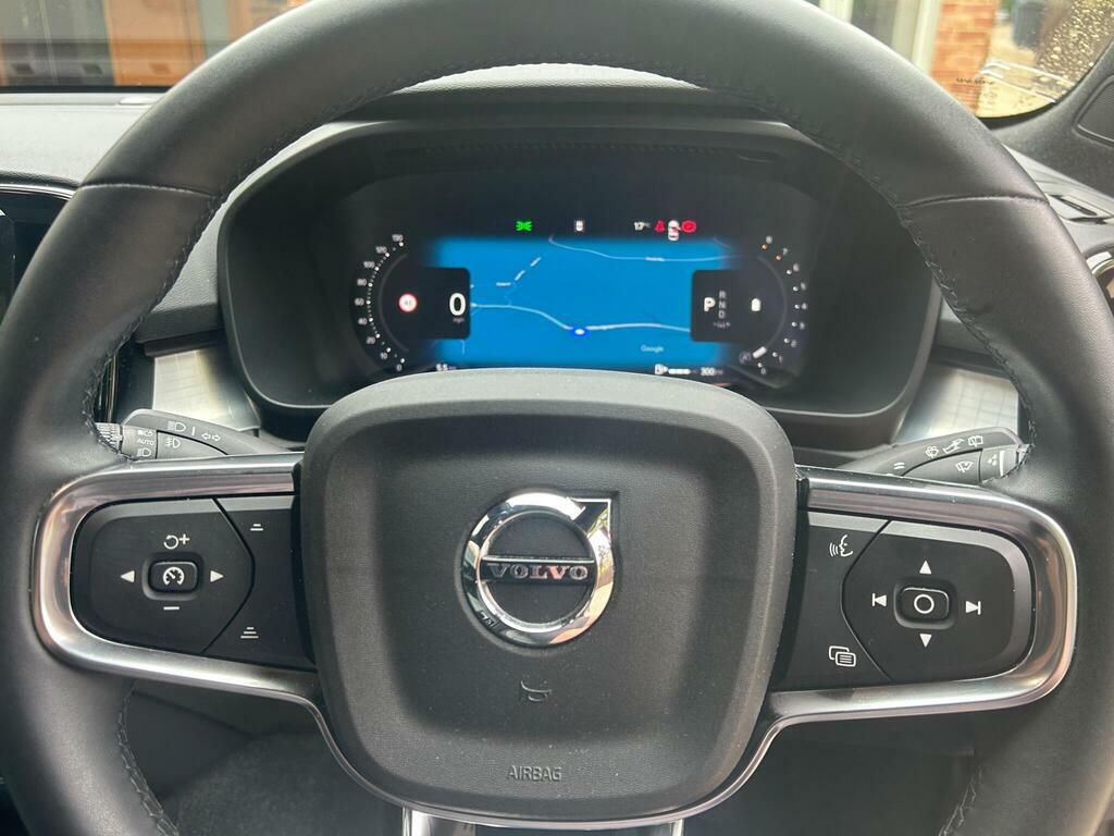 Volvo XC40 2.0 B3p Plus Dark Grey #26