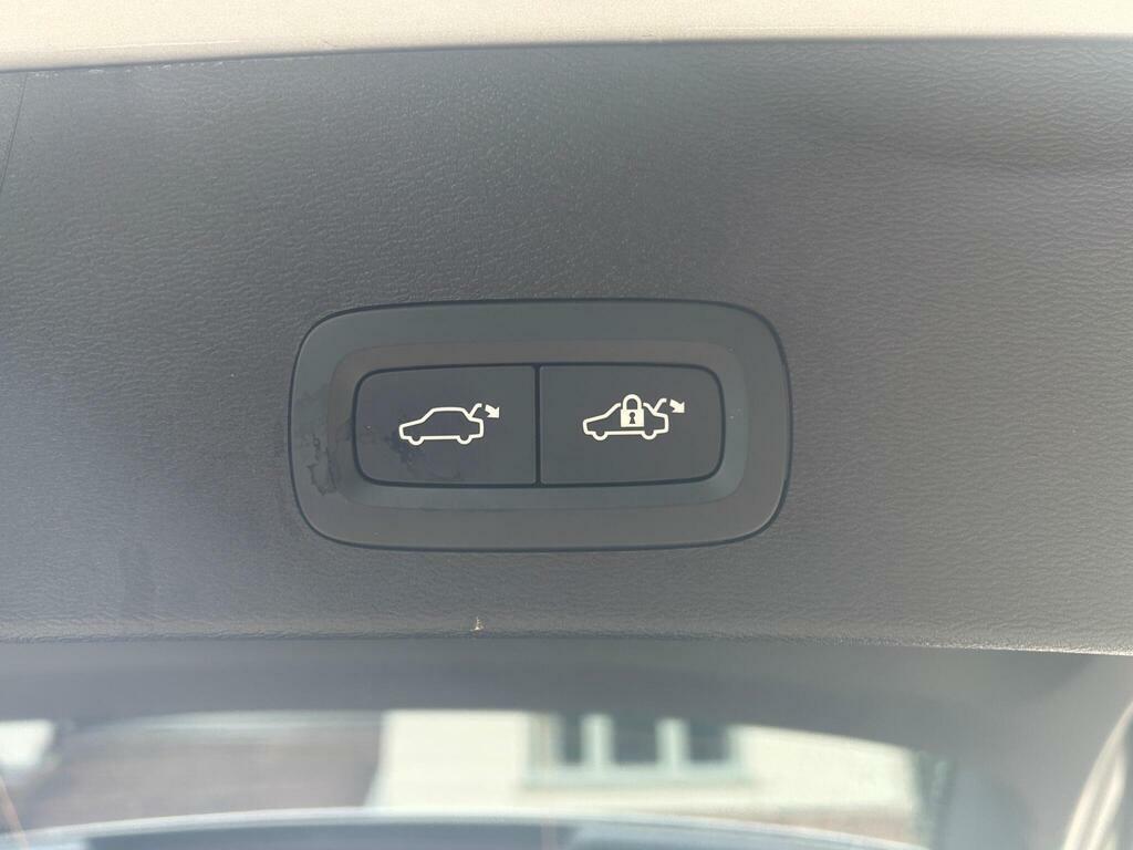 Volvo XC40 2.0 B3p Plus Dark Grey #13