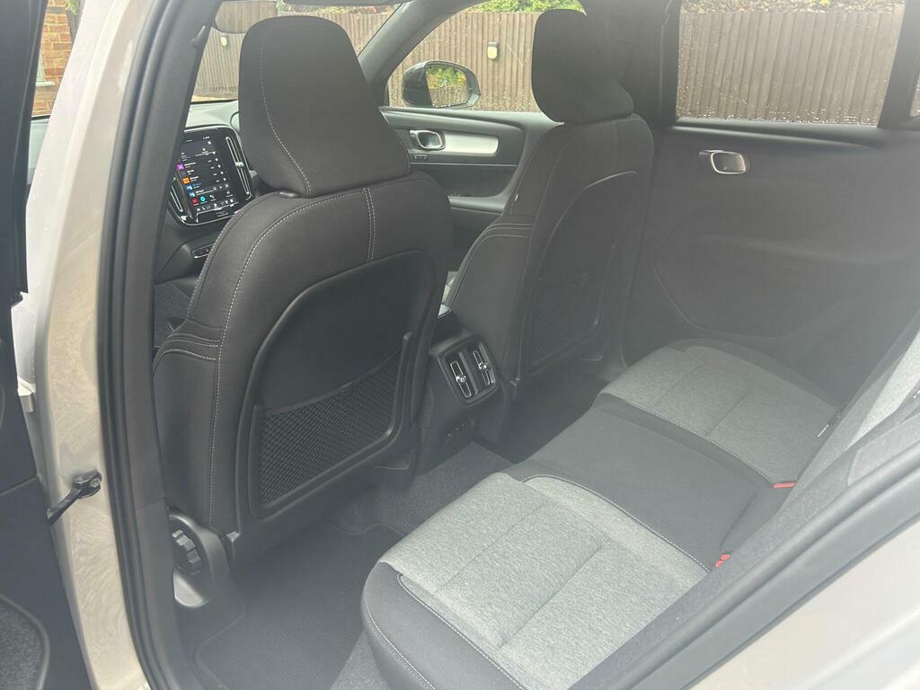 Volvo XC40 2.0 B3p Plus Dark Grey #11