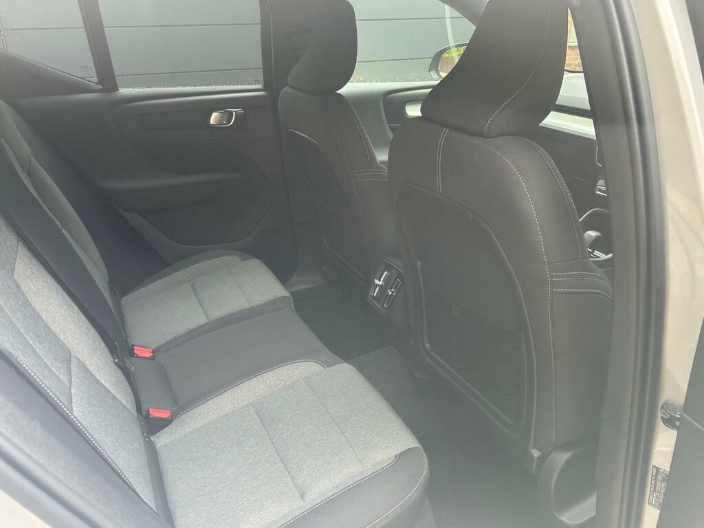 Volvo XC40 2.0 B3p Plus Dark Grey #29