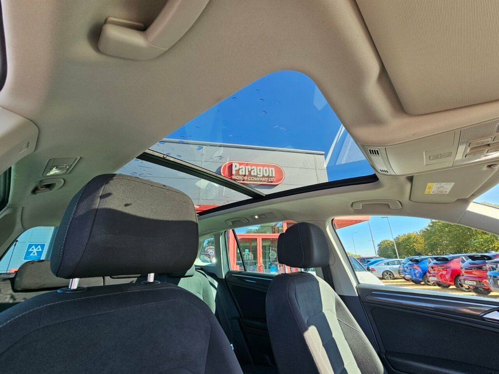 Volkswagen Tiguan 2L Sel White #3