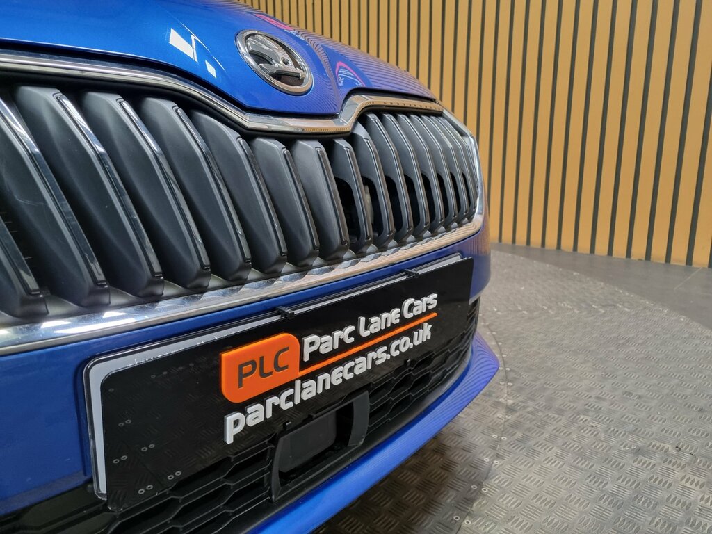 Skoda Fabia 1.0 Colour Edition Hatchback - Only 700 Blue #2