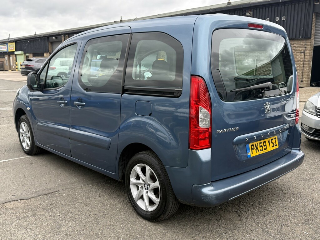 Peugeot Partner Tepee Mpv 1.6 Hdi Tepee S 2009 Blue #4
