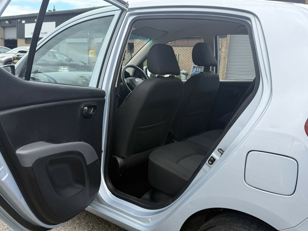 Hyundai I10 1.2 Classic White #14