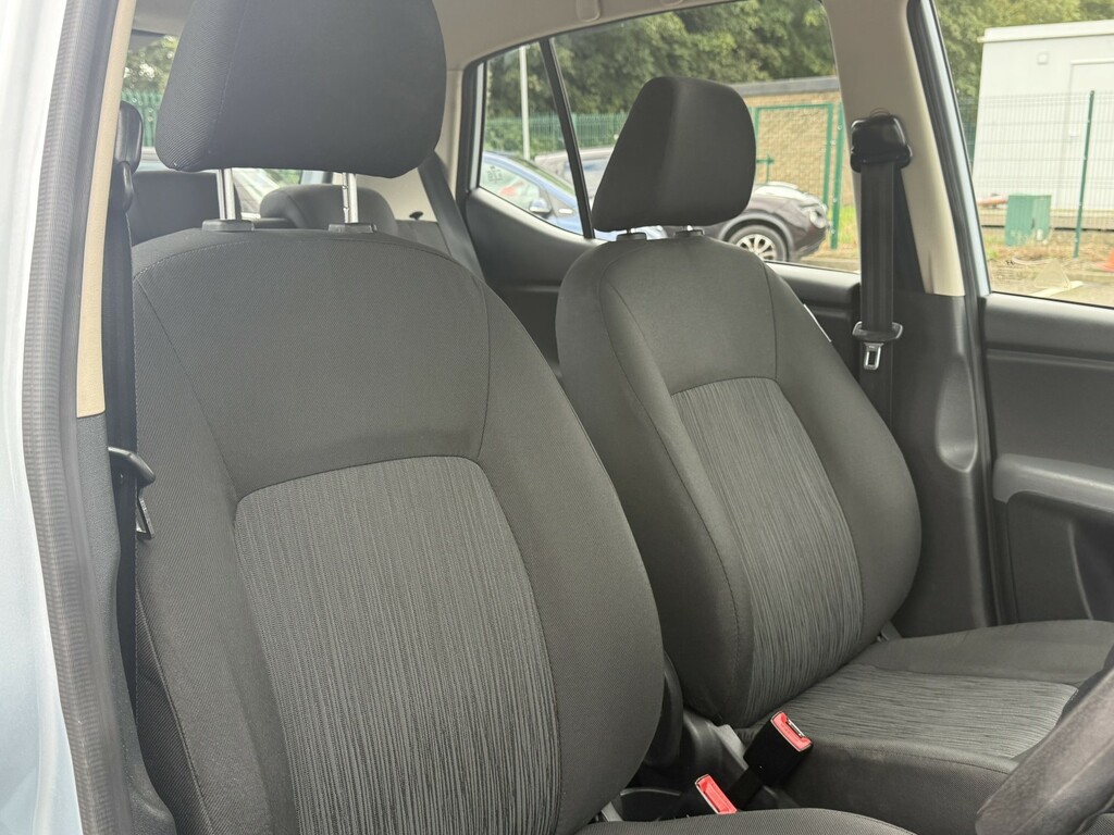 Hyundai I10 1.2 Classic White #10