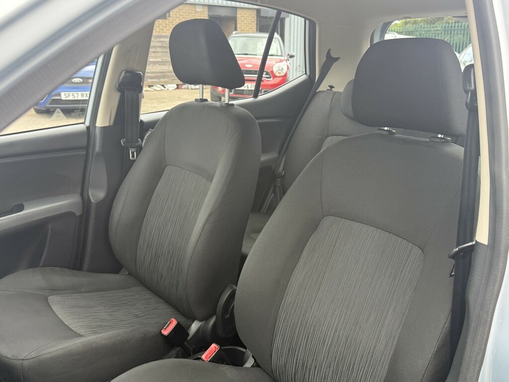 Hyundai I10 1.2 Classic White #13