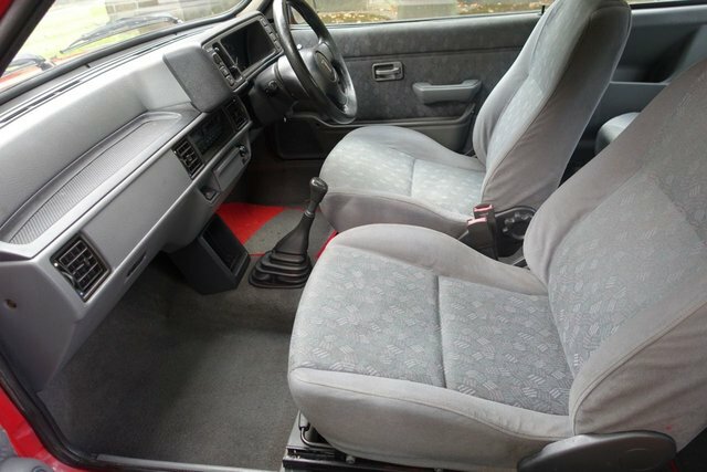 Rover Metro Hatchback M968CGN Red #2
