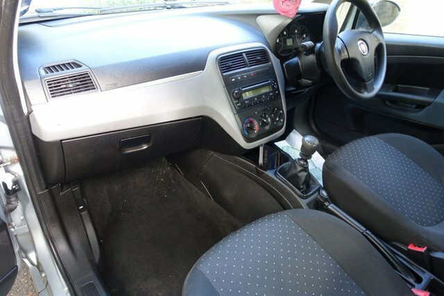 Fiat Grande Punto 1.2 Active Hatchback Ac 139 Grey #4
