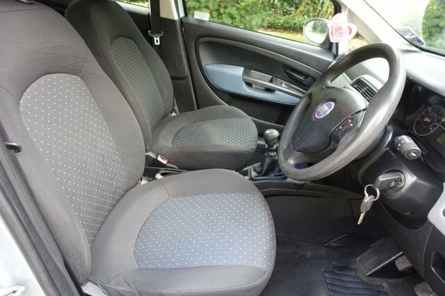 Fiat Grande Punto 1.2 Active Hatchback Ac 139 Grey #2
