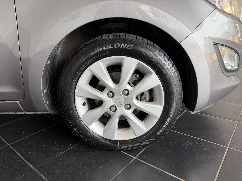 Hyundai I20 1.2 Active Euro 5 Blue #9