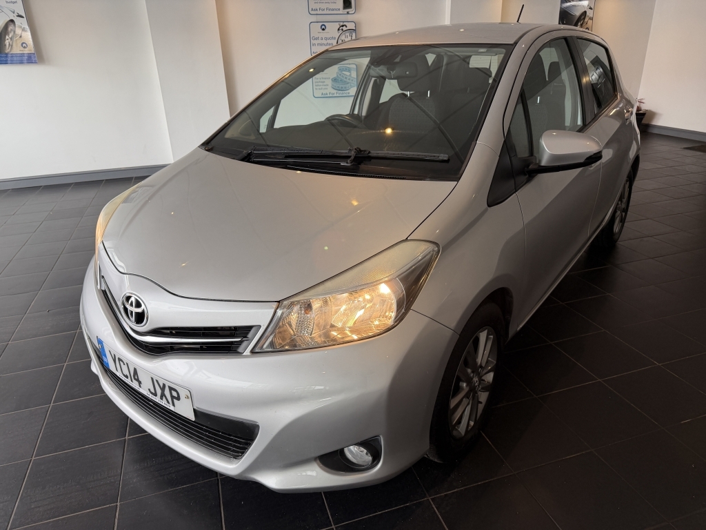 Toyota Yaris 1.0 Vvt-i Icon Silver #3