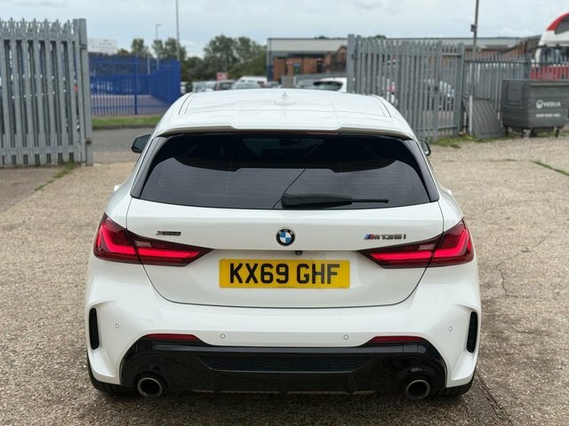 BMW 1 Series Hatchback KX69GHF White #4