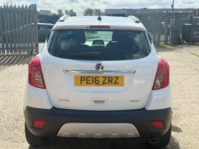 Vauxhall Mokka Suv PE16ZRZ White #4