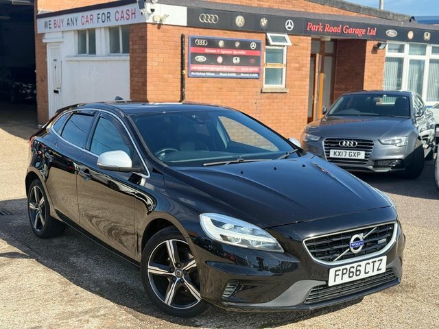 Volvo V40 R-design Black