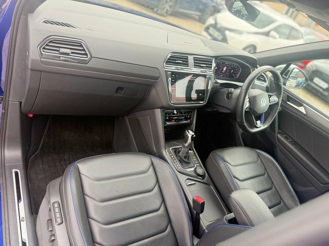Volkswagen Tiguan Elegance White #18