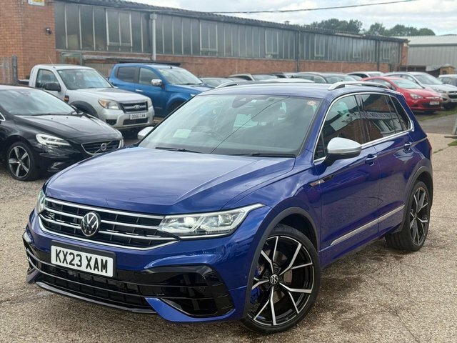 Volkswagen Tiguan Suv Black #5