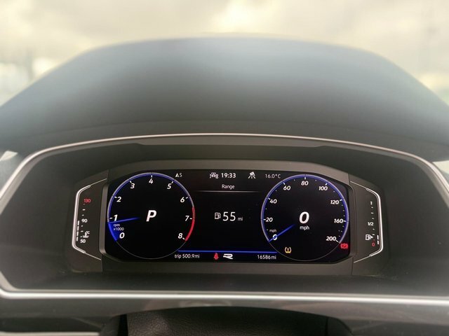 Volkswagen Tiguan Elegance White #28