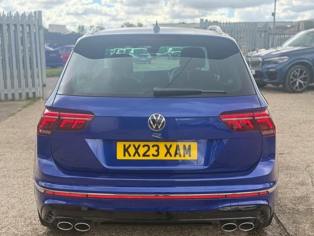 Volkswagen Tiguan Suv Black #4