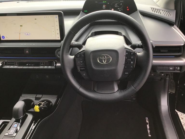 Toyota Prius Excel #9