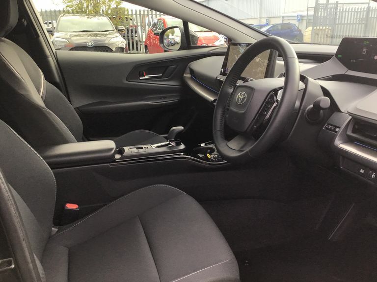 Toyota Prius Excel #12