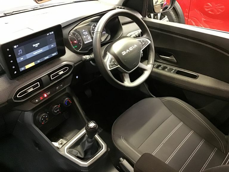 Dacia Sandero 1.0 Tce Essential Red #3