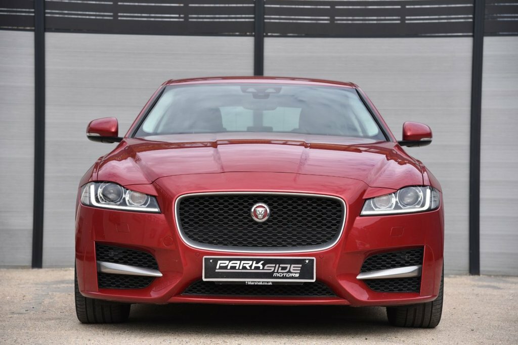 Jaguar XF 2L R-sport Red