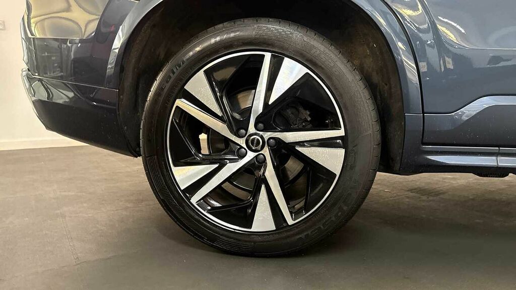 Volvo XC90 Suv Black #9