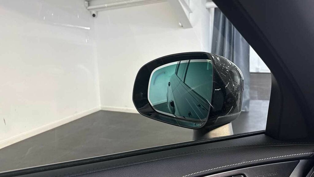Volvo XC90 Suv Black #31