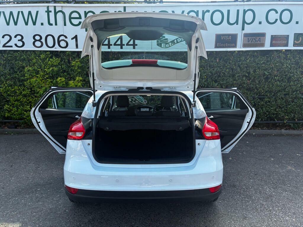 Ford Focus 1.0T Ecoboost Titanium Euro 6 S S CP17OWA White #4