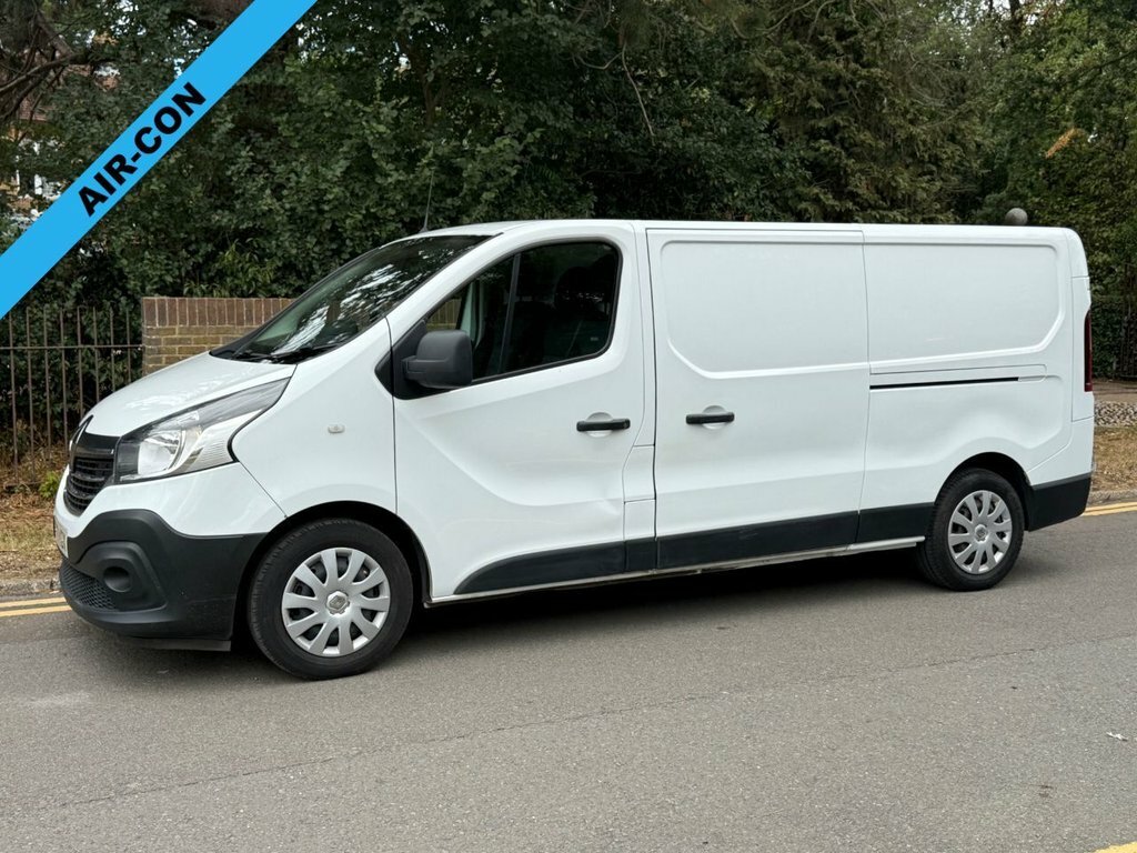 Renault Trafic 2L Business White
