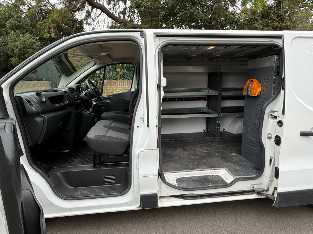 Renault Trafic 2.0 Dci Energy 30 Black Edition Crew Van Double Ca Black #8