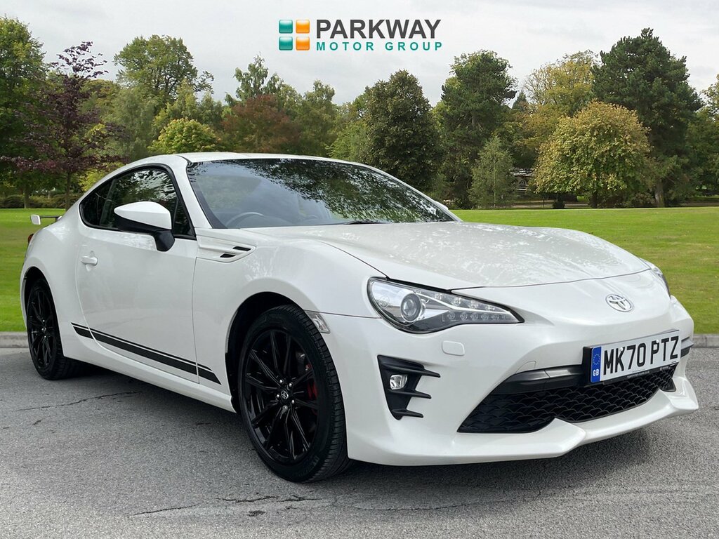 Toyota GT86 Coupe White