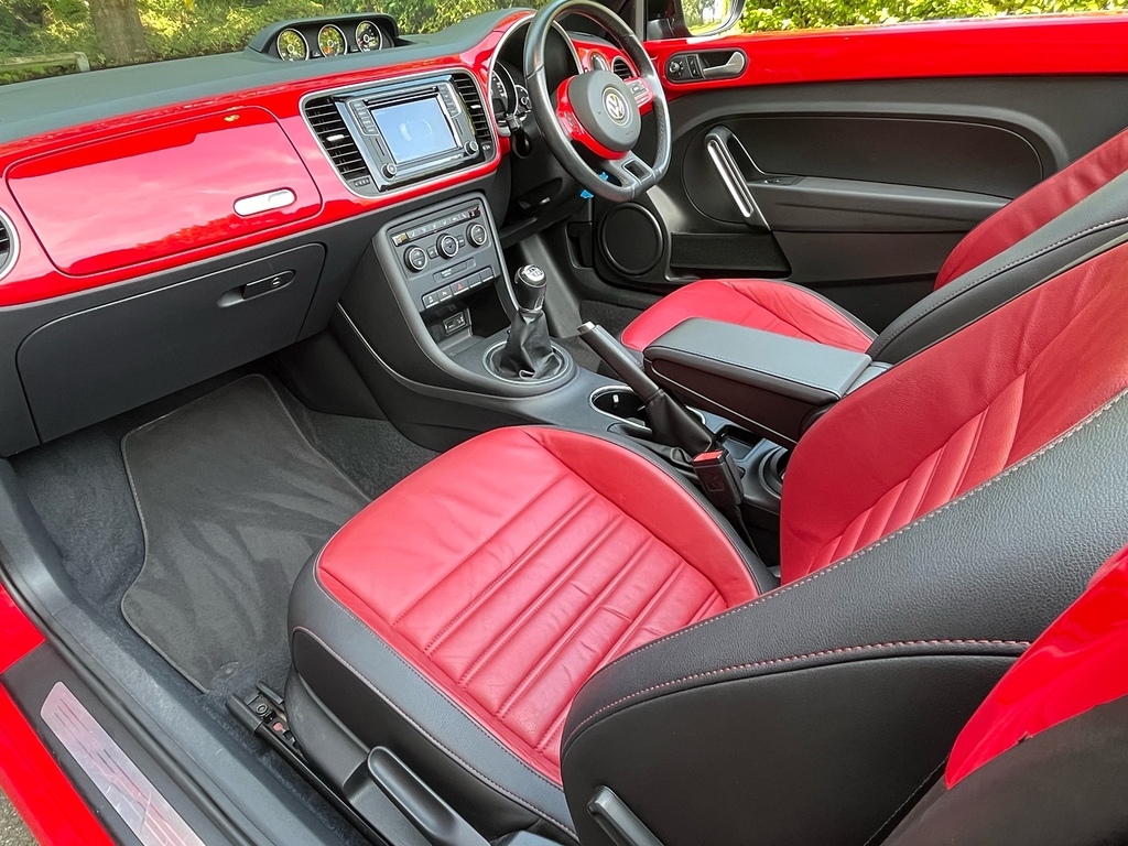 Volkswagen Beetle Beetle Tsi Bluemotion Technology Red #20