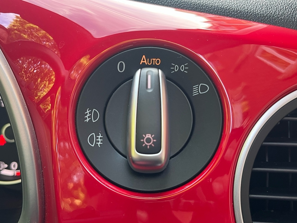 Volkswagen Beetle Beetle Tsi Bluemotion Technology Red #36