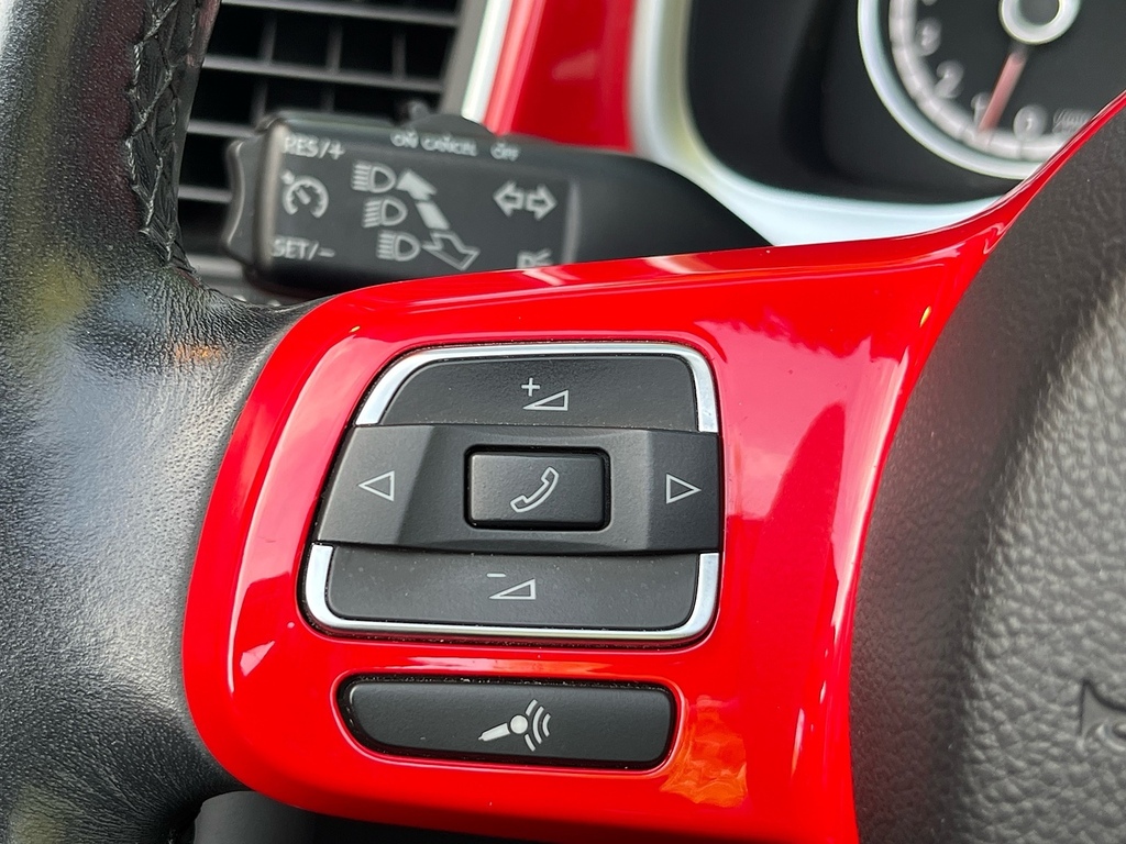 Volkswagen Beetle Beetle Tsi Bluemotion Technology Red #29
