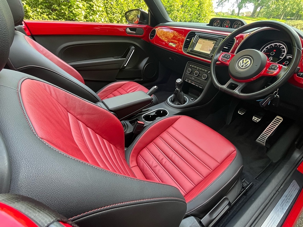 Volkswagen Beetle Beetle Tsi Bluemotion Technology Red #19