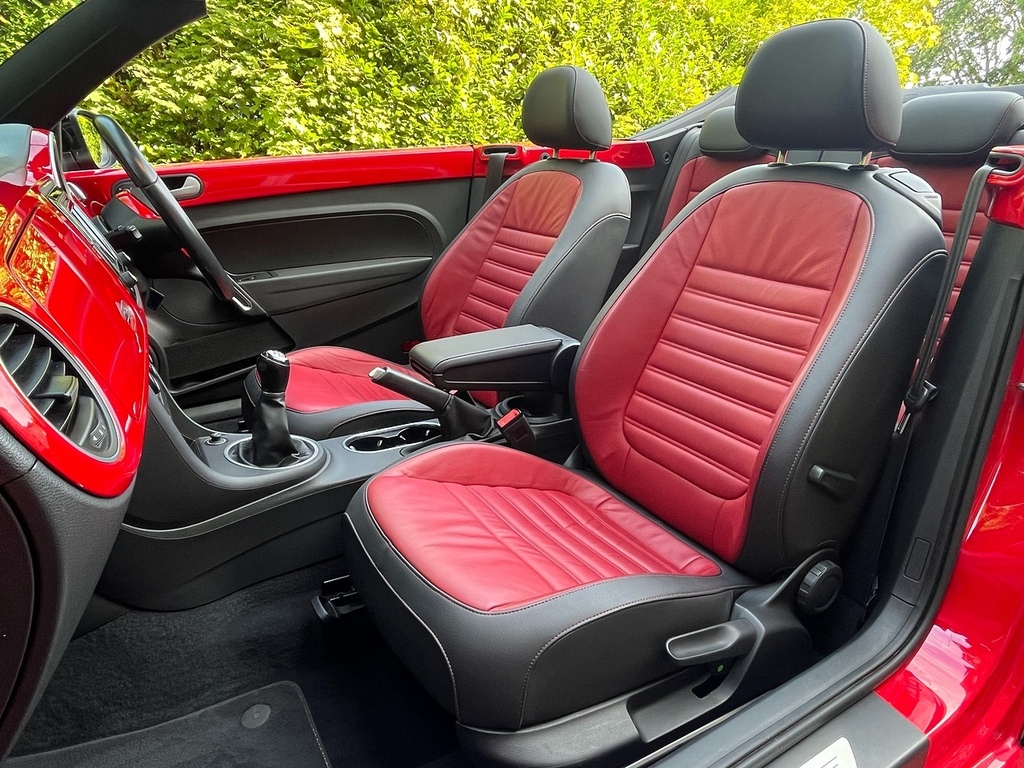 Volkswagen Beetle Beetle Tsi Bluemotion Technology Red #21