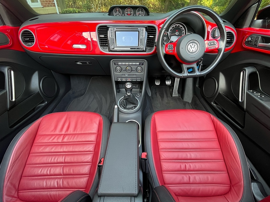 Volkswagen Beetle Beetle Tsi Bluemotion Technology Red #24