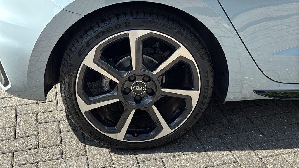 Audi A1 30 Tfsi 110 Black Edition 0 Ps Grey #5