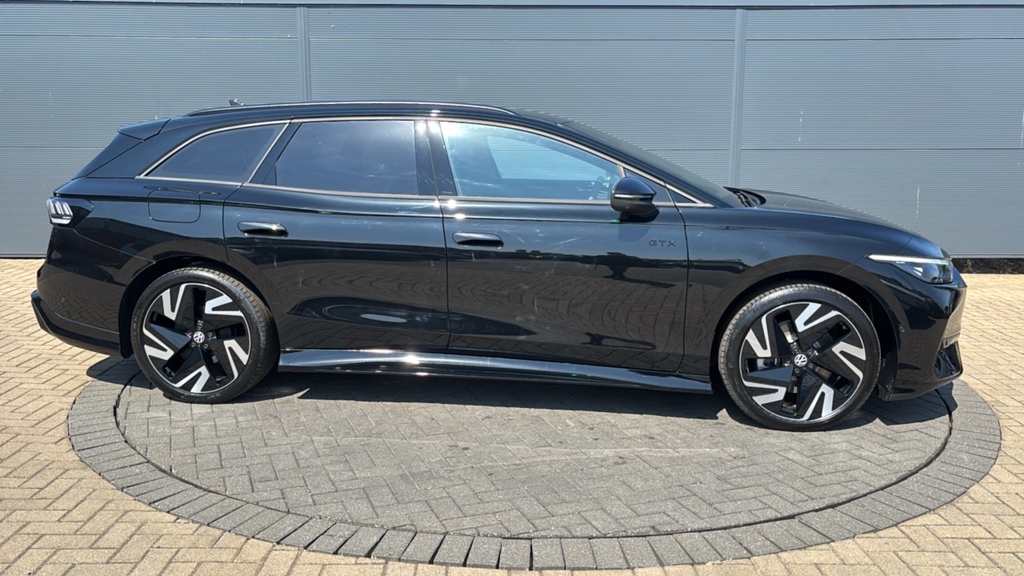Volkswagen ID.7 Gtx 86Kwh Plus Tourer 4Motion 3 Black #4