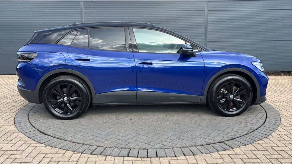 Volkswagen ID.4 210Kw Black Edition Pro 77Kwh 286 Ps Blue #4