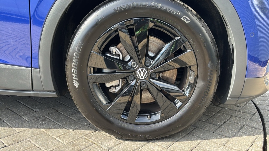 Volkswagen ID.4 210Kw Black Edition Pro 77Kwh 286 Ps Blue #5