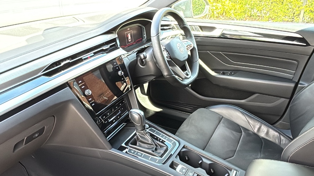 Volkswagen Arteon 2.0 Tdi 200 4Motion R-line Dsg 200 Ps Grey #2