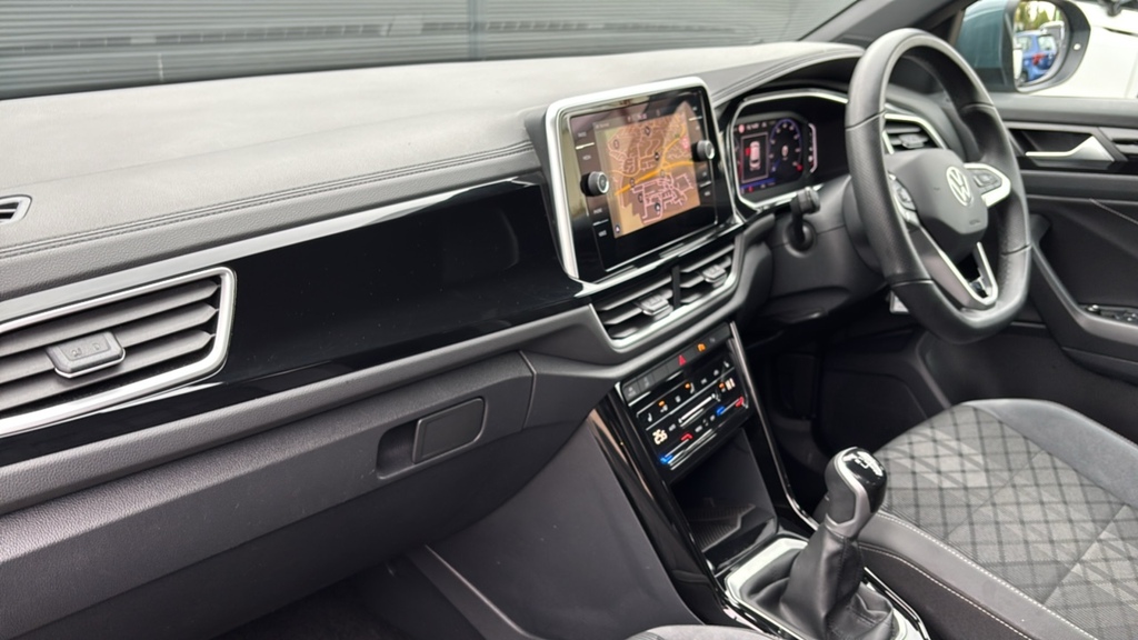 Volkswagen T-Roc 1.5 Tsi R-line 150 Ps Blue #2
