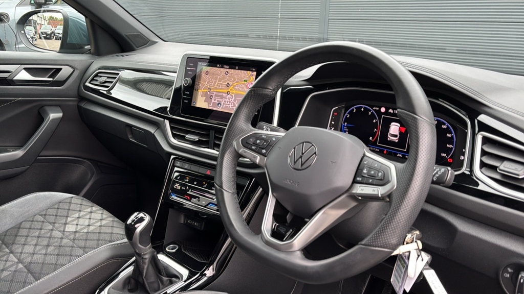 Volkswagen T-Roc 1.5 Tsi R-line 150 Ps Blue #6