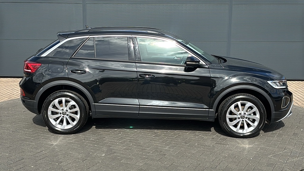 Volkswagen T-Roc 1.5 Tsi Match Dsg 0 Ps Black #4