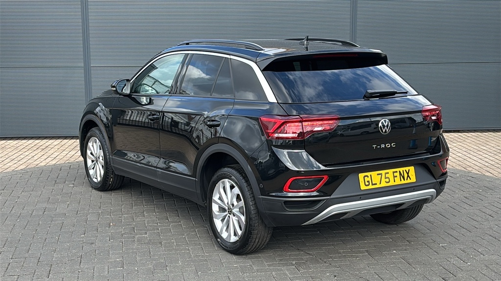 Volkswagen T-Roc 1.5 Tsi Match Dsg 0 Ps Black #3