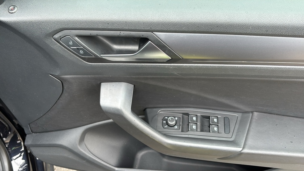 Volkswagen T-Roc Active Grey #35