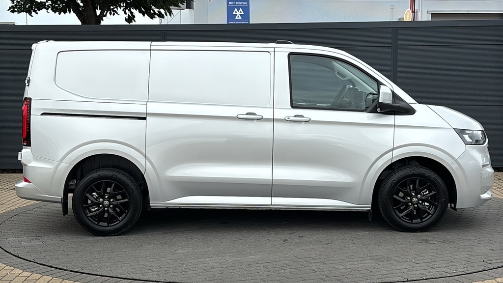 Volkswagen Transporter 2.0 Tdi 150 Commerce Pro Van 4Motion 150 Ps Grey #4