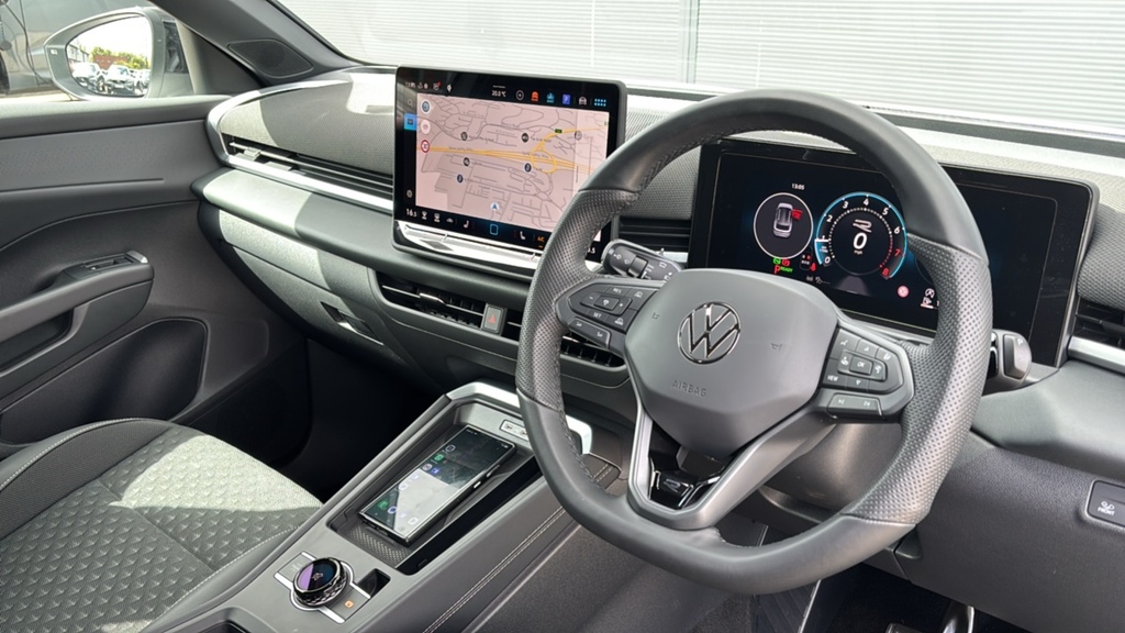 Volkswagen T-Roc 1.5 Etsi Mhev R-line Suv Hybrid Dsg Eur Black #6